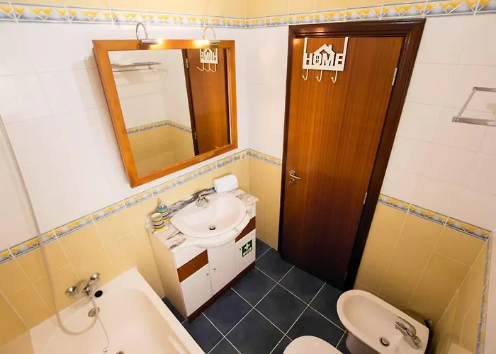 Casa Da Torre Com Garagem Gratuito Aveiro